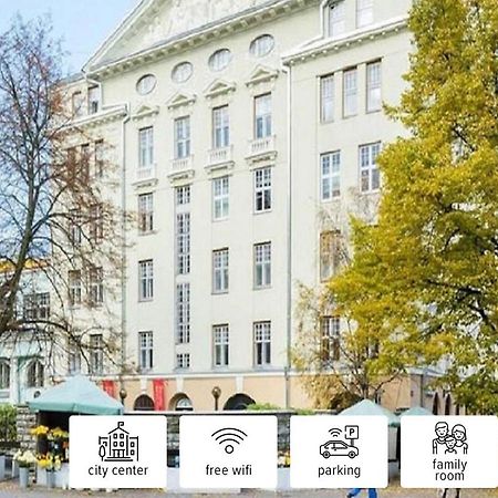 Classic Apartments In Old Town Tallinn Buitenkant foto