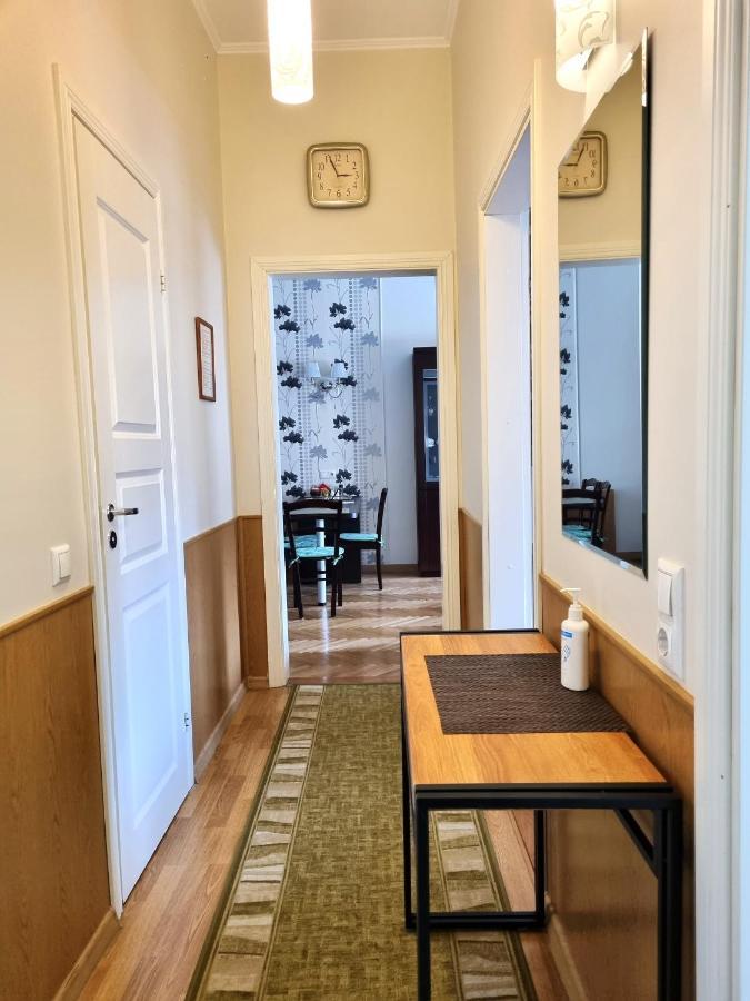Classic Apartments In Old Town Tallinn Buitenkant foto